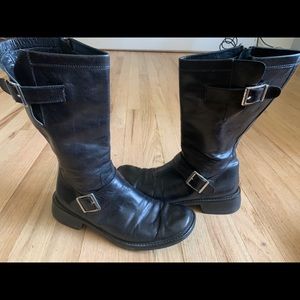 David Pliner Gomma Boots Size 9